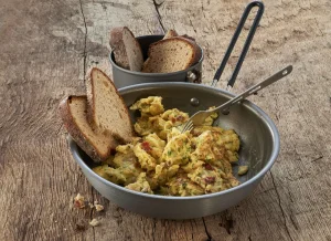 TREK'N EAT JAJECZNICA Z CEBULKĄ 125/310G