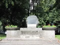 pomnik przy skwerku Niechorze.JPG